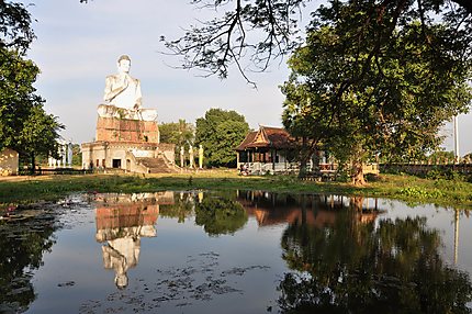 Wat Ek Phnom Temple