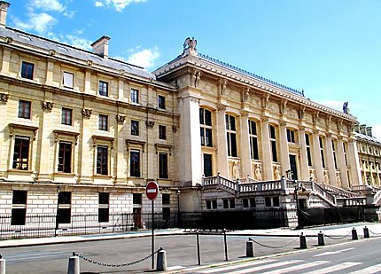 Le Palais de Justice de Paris
