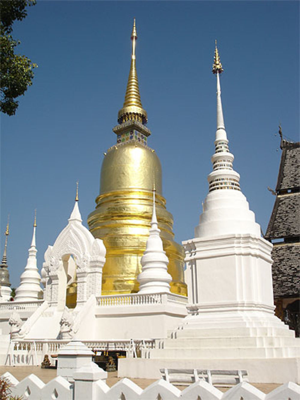 Stupas du Wat Chet Yot