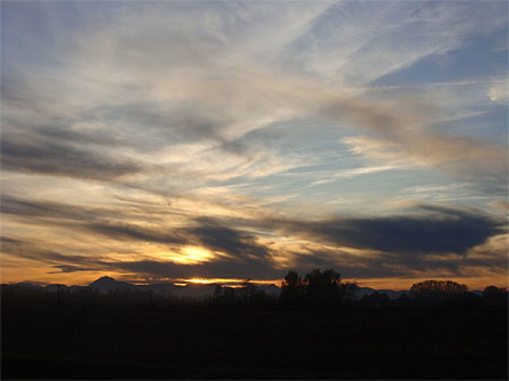 Coucher de soleil sur la chaine des puys