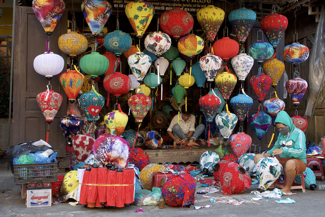Fabricant de lanternes à Hoi An Fabricant de lanternes à Hoi An