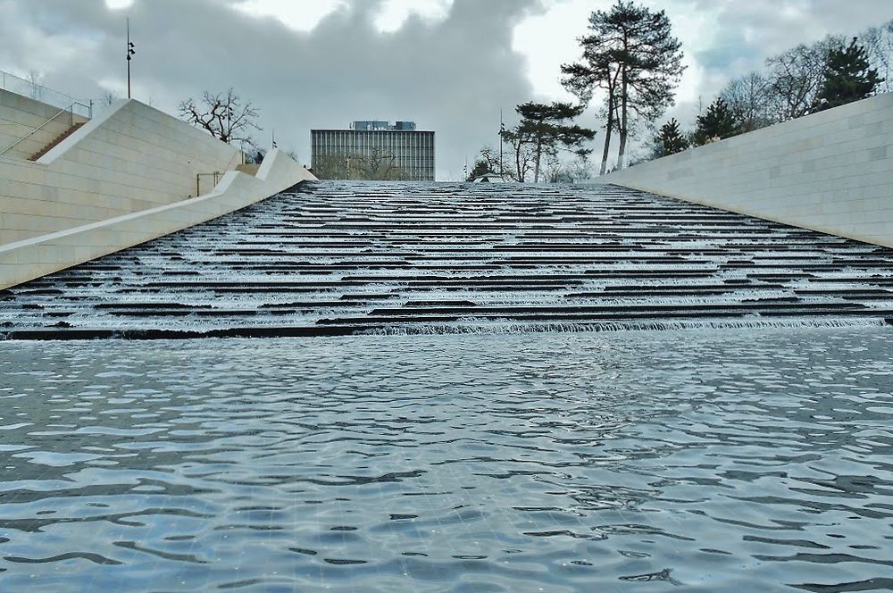 Cascade à la fondation Louis Vuitton 