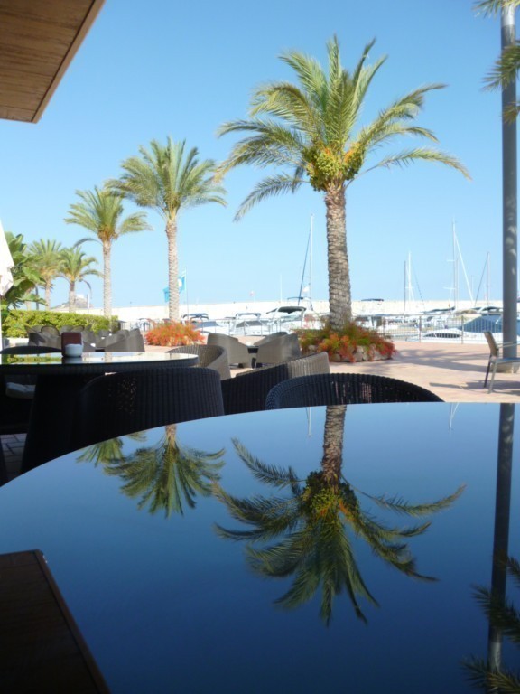 Petit déjeuner sur le port d'Aguilas Petit déjeuner sur le port d'Aguilas