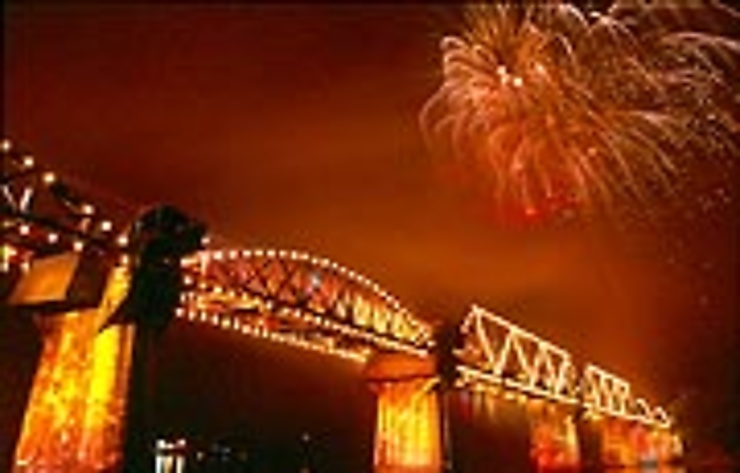 Festival du pont de la rivière Kwaï