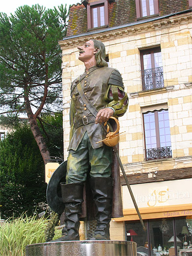 Statue de Cyrano Statue de Cyrano