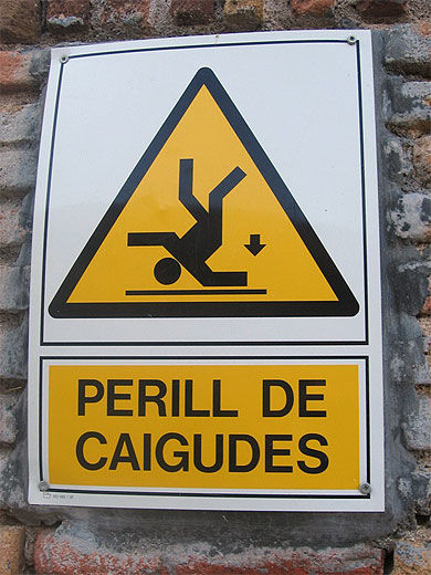 Inscription en catalan au Château de Montjuïc