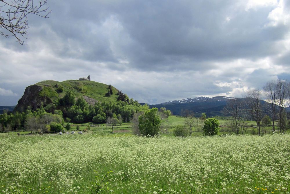 Chapelle Saint-Antoine et Plomb du Cantal