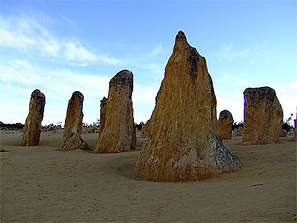 Menhirs aborigènes...! Désert des pinnacles
