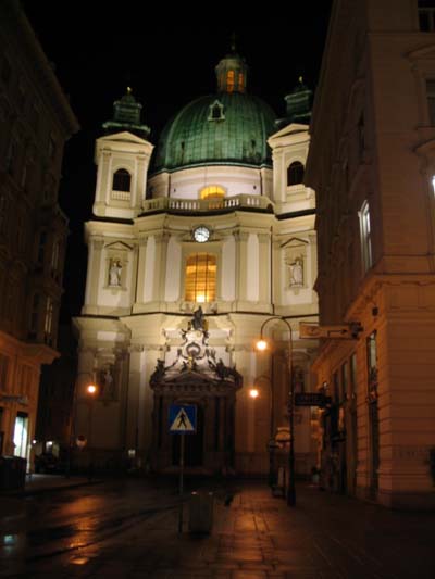 Peterskirche la nuit Peterskirche la nuit