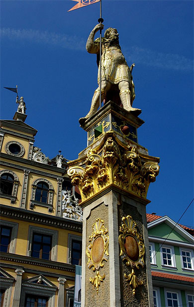 La statue de Roland La statue de Roland