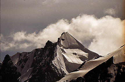 Le glacier du Kunzum (4551 m)