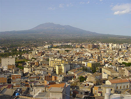 Vue de Paternò avec l'Etna Vue de Paternò avec l'Etna