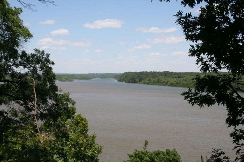 Twins bridges park