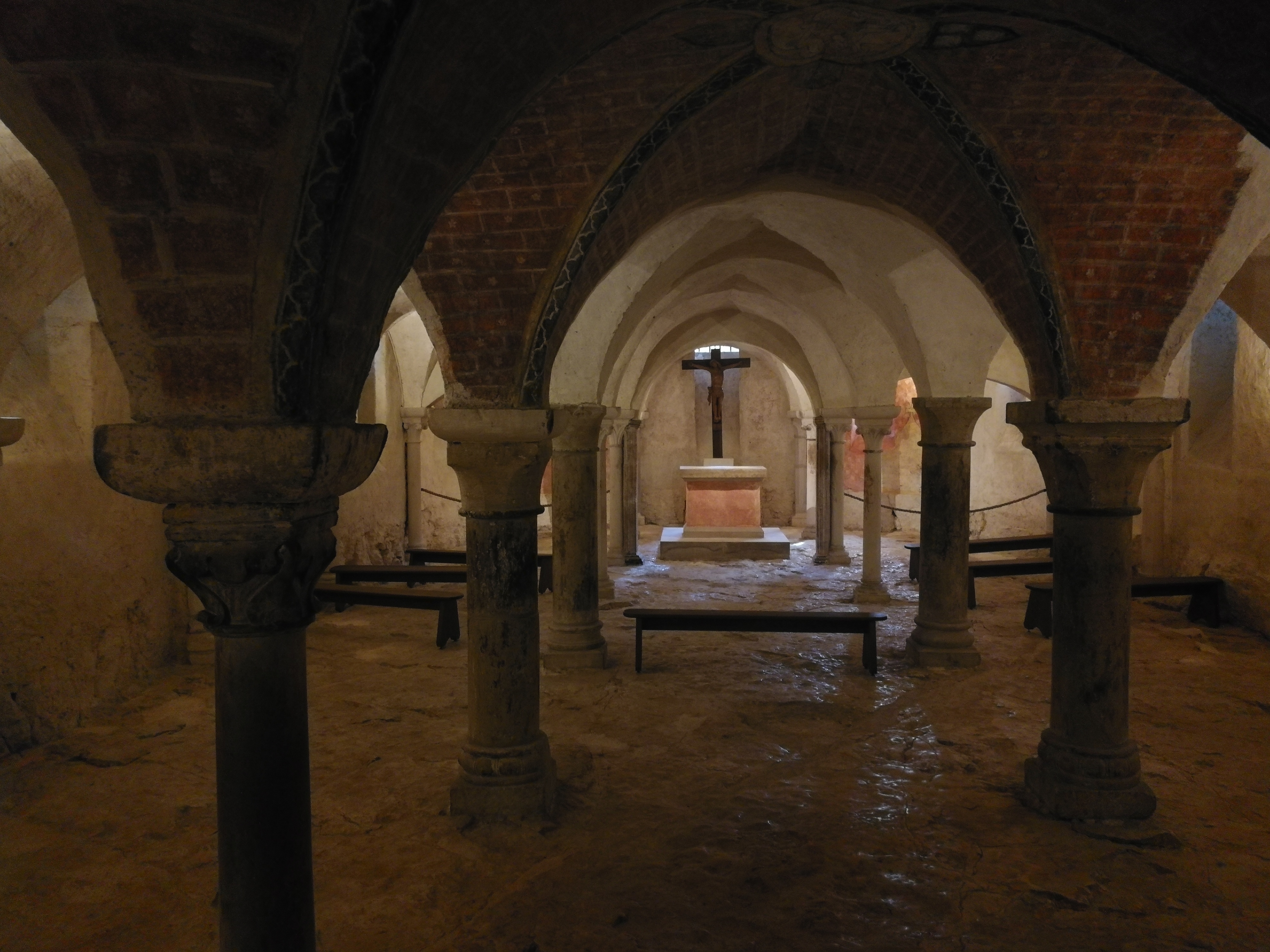 La crypte de Vezelay La crypte de Vezelay