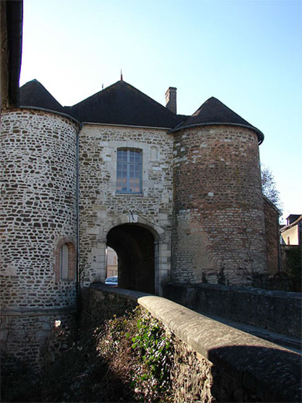 Porte d'Enfer à Ervy le Châtel