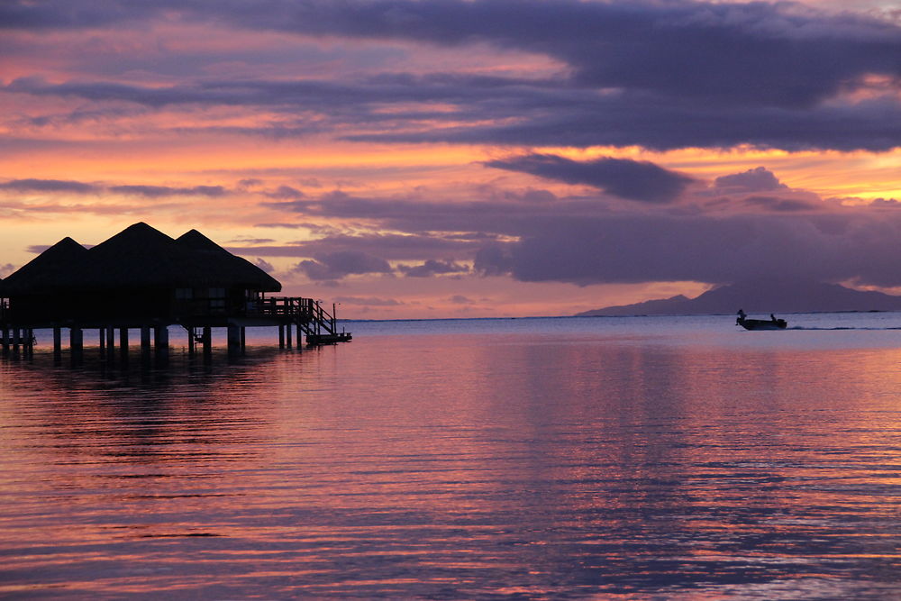 Coucher de soleil a Huahine