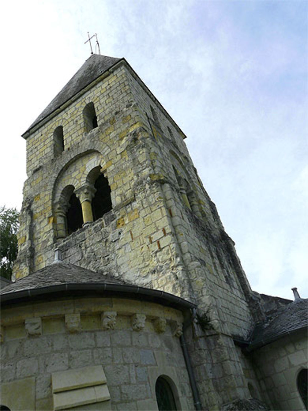 Notre Dame de la Prée-des-Tuffeaux