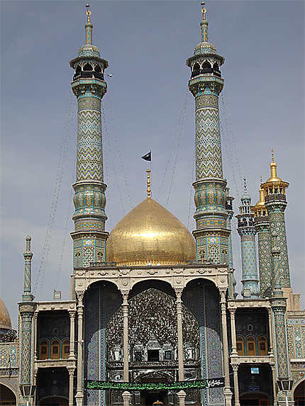La richesse du mausolée de Fatimah Masumeh