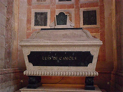 Tombeau de Luis de Camoes