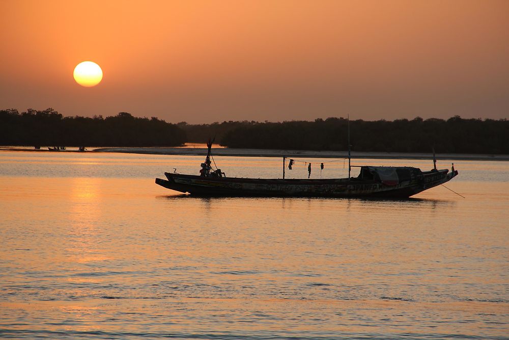 Le soleil se couche sur les bolongs