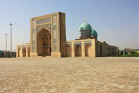 Tashkent Medersa barake-Khan