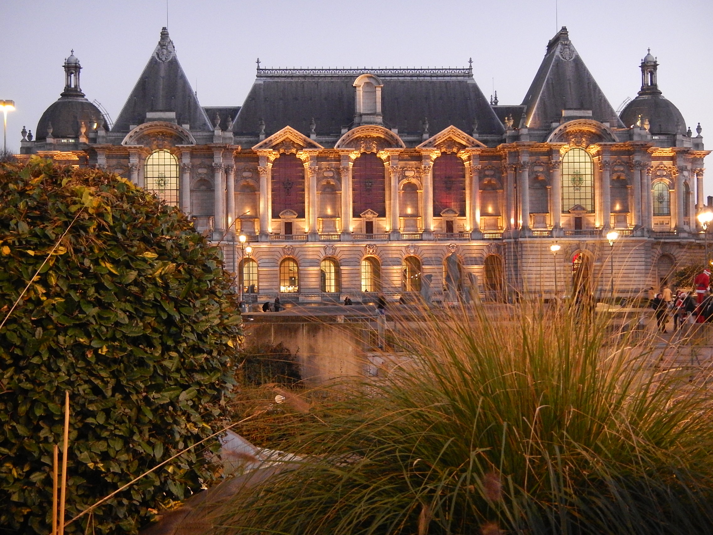Palais des Beaux-Arts Palais des Beaux-Arts