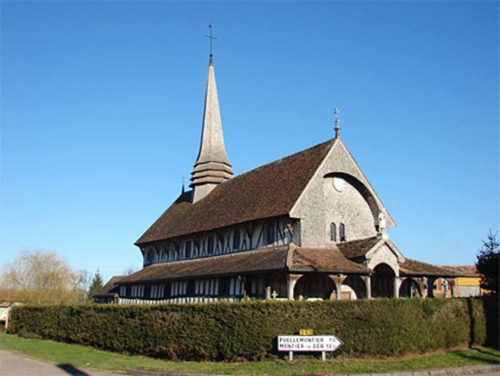 Eglise à colombage de Lentilles