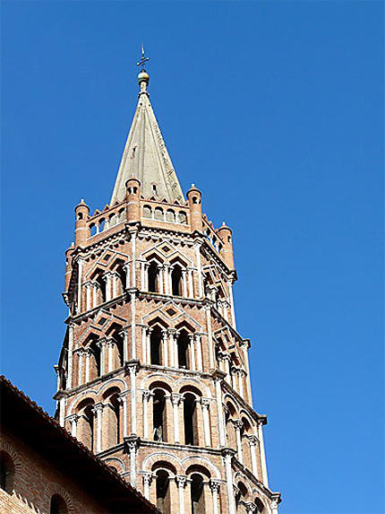 Tour de l'église St Sernin