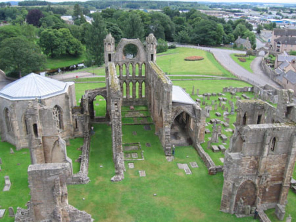 La cathédrale d'Elgin vue d'en haut..