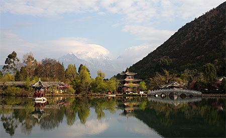 Le lac du Dragon Noir Le lac du Dragon Noir