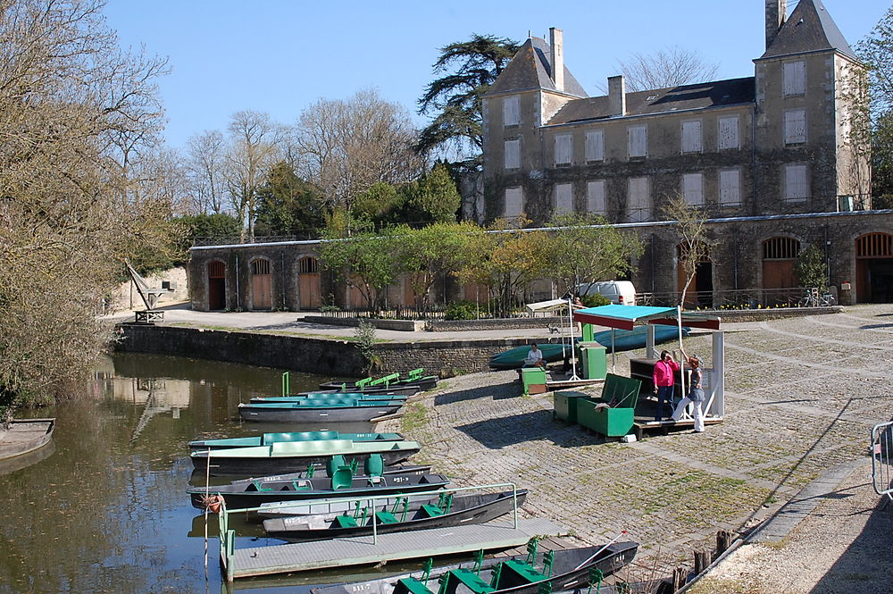 Un autre départ de barque