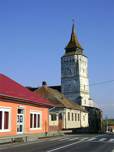 Eglise fortifiée de Rotbav