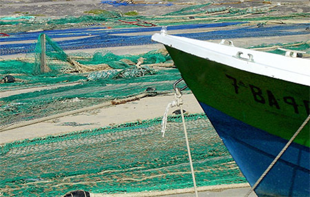 Barques sur la plage de Palamos (Catalogne)