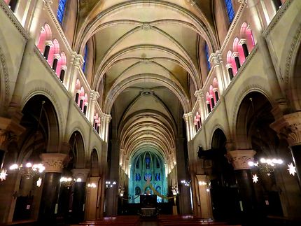 Voute de la nef Eglise Saint-Joseph-des-Nations