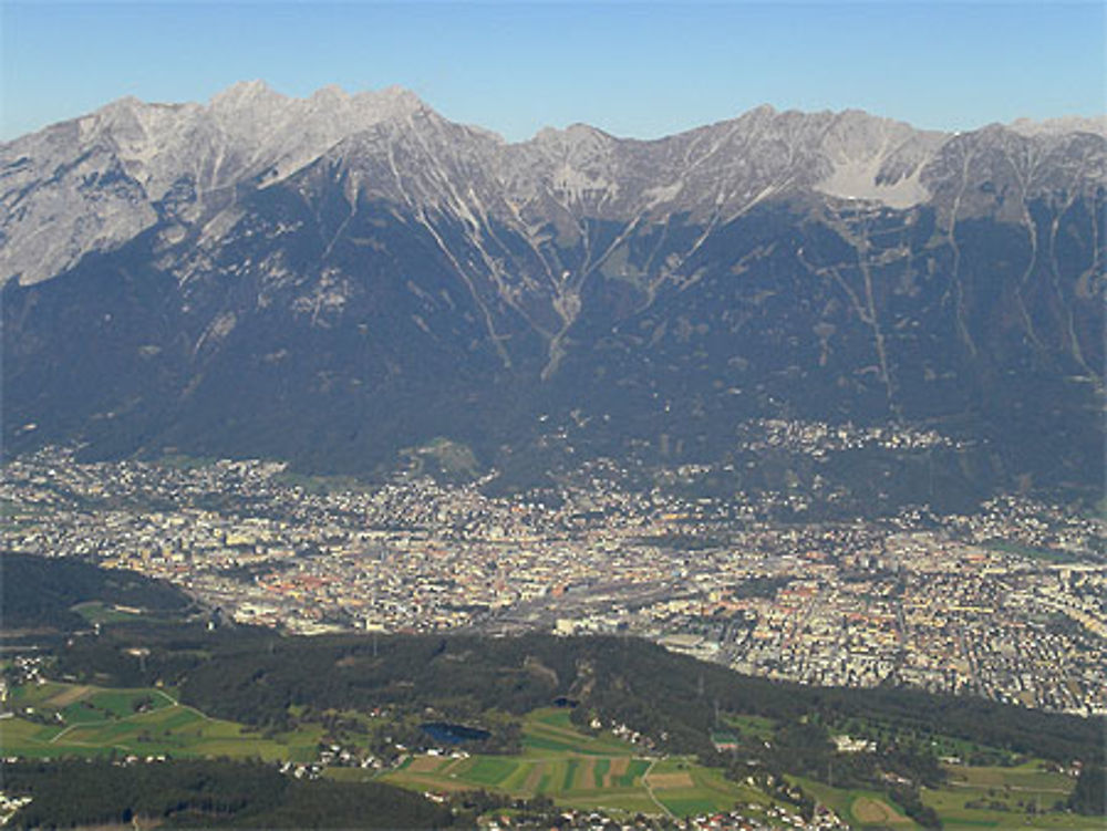 Vue d'Igls de la montagne