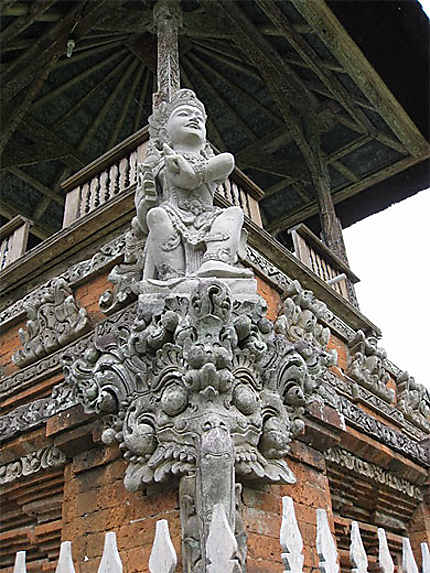 Représentation au Temple Pura Taman Ayun