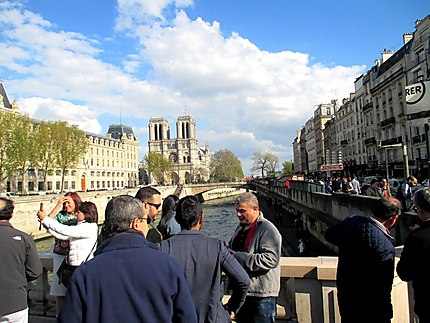 Les touristes à Paris 