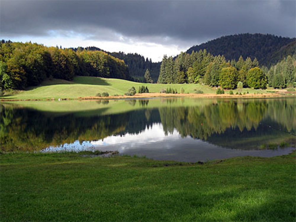 Lac Genin