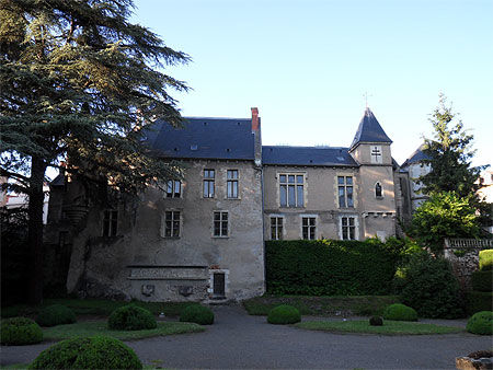 Le Castel Franc 