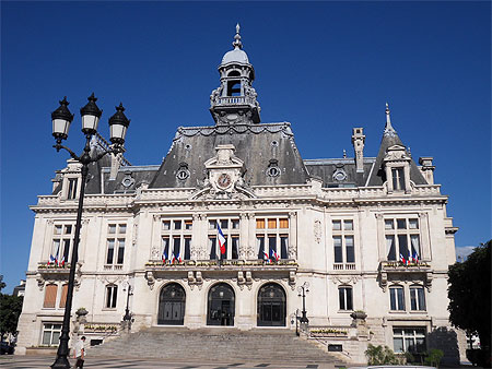 Hôtel de ville Hôtel de ville