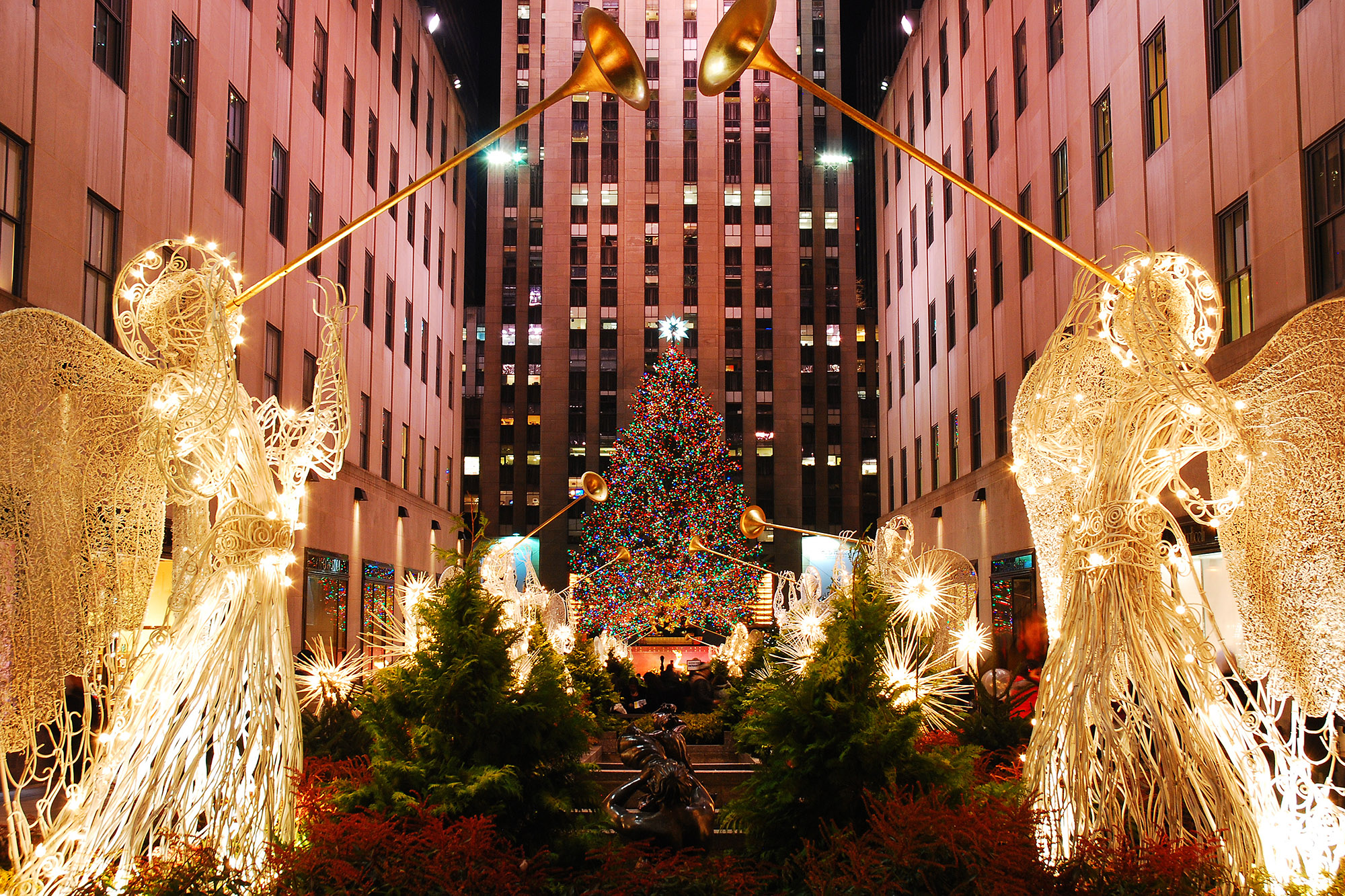 Décorations de Noël 2024 - Boules, lumières, sapins et plus