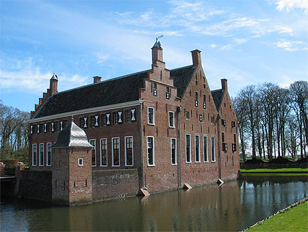 Le château Menkemaborg Le château Menkemaborg