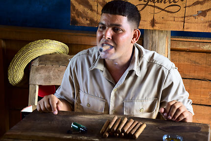 Comment fumer un cigare cubain 