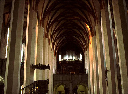 L'intérieur de l'église Saint-Thomas