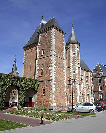 Château, Crèvecoeur-le-Grand