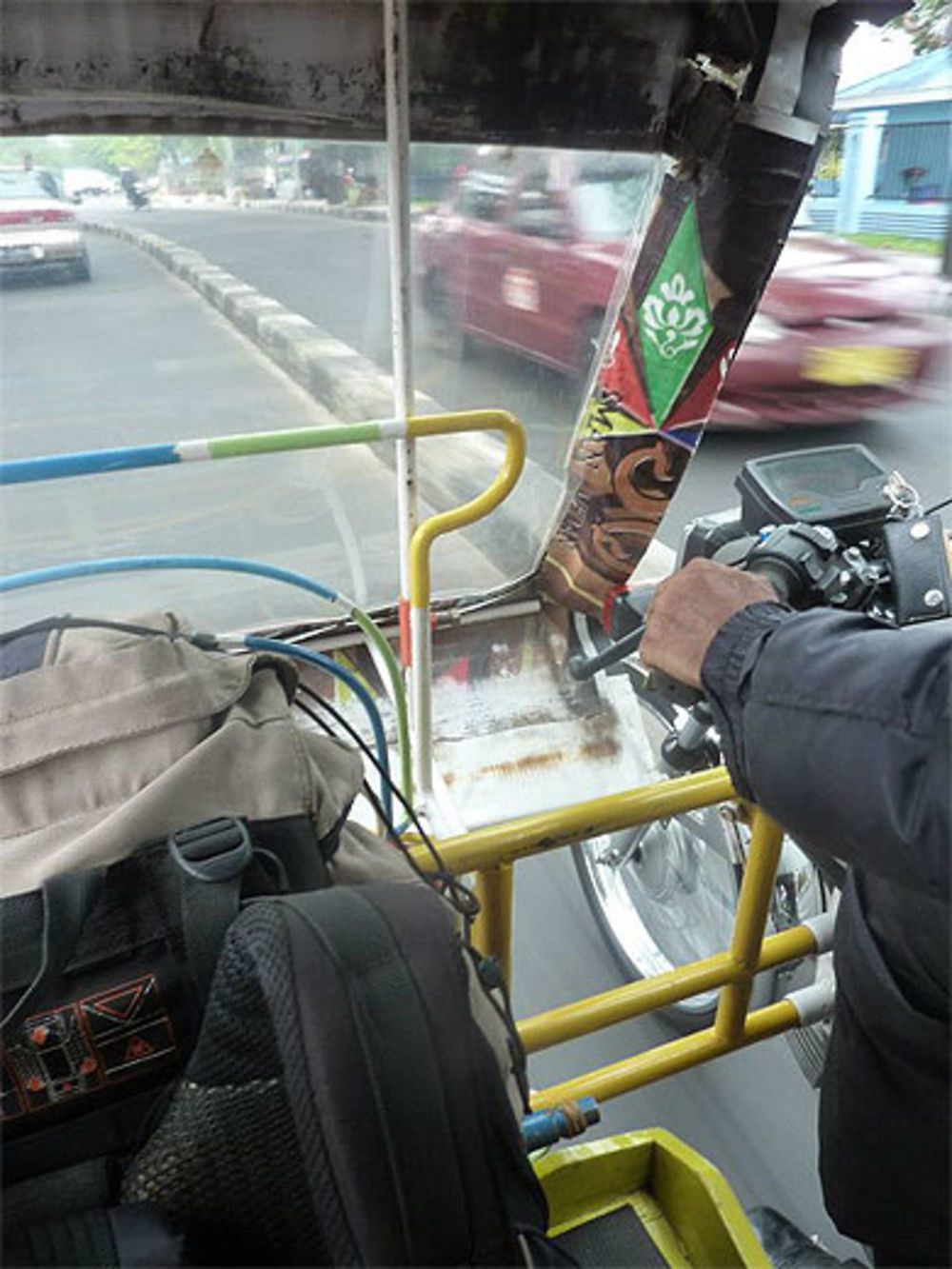 En route pour l'aéroport en besak