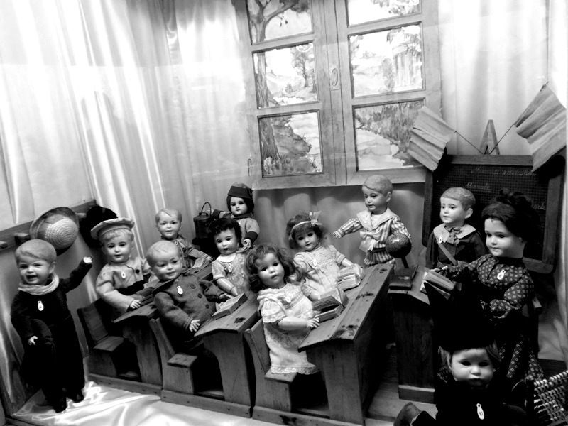 Ancienne salle de classe (musée de la poupée)