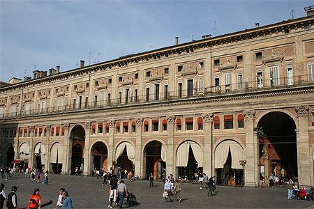 La piazza Maggiore La piazza Maggiore