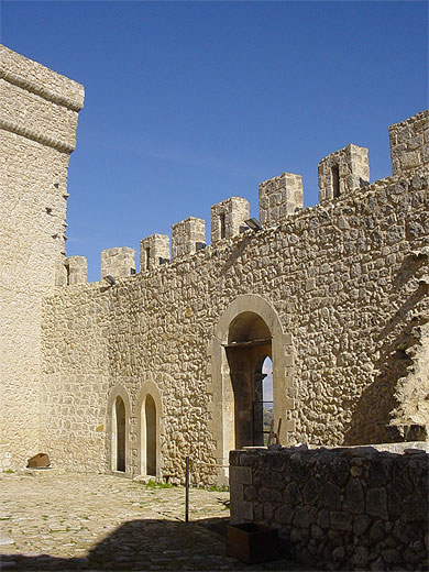 Castello Chiaramontano Castello Chiaramontano