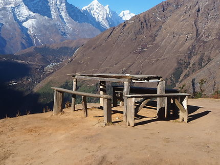 Le coin des méditations ou de l’apéro, Népal